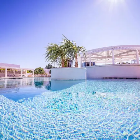 Awesome Home In Melendugno With 2 Bedrooms * Melendugno