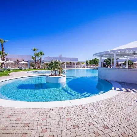 Awesome Home In Melendugno With 2 Bedrooms * Melendugno